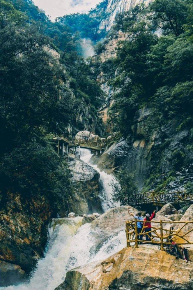 上下班期间发生事故公司应该怎么负责？游戏画面